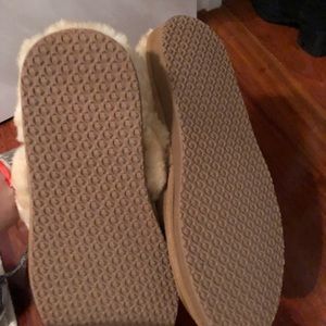 L.L. Bean Shoes - LL BEAN slippers. Size 8. Never worn outside. L.L. Bean Shoes - LL BEAN slippers. Size 8. Never worn outside.